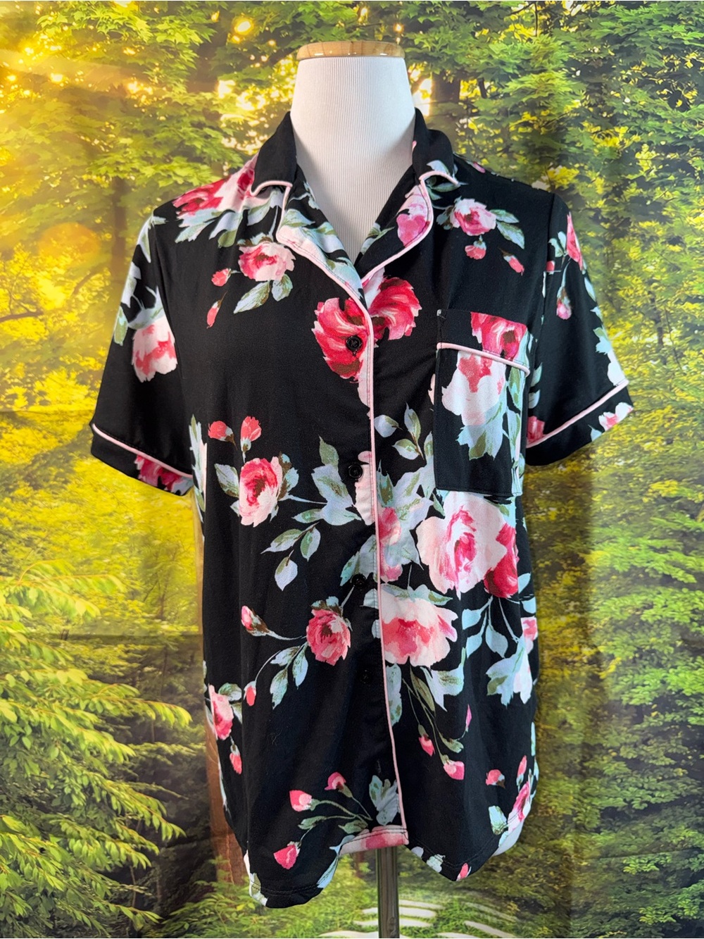 949-Women’s Black Floral Short-Sleeve Pajama Top - Pink Rose Print